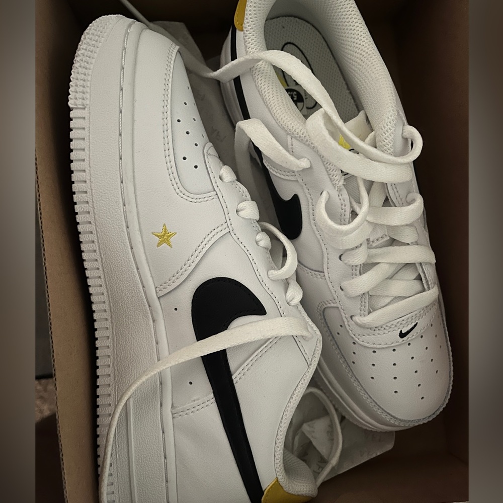 Air Force 1 LV8 (GS)